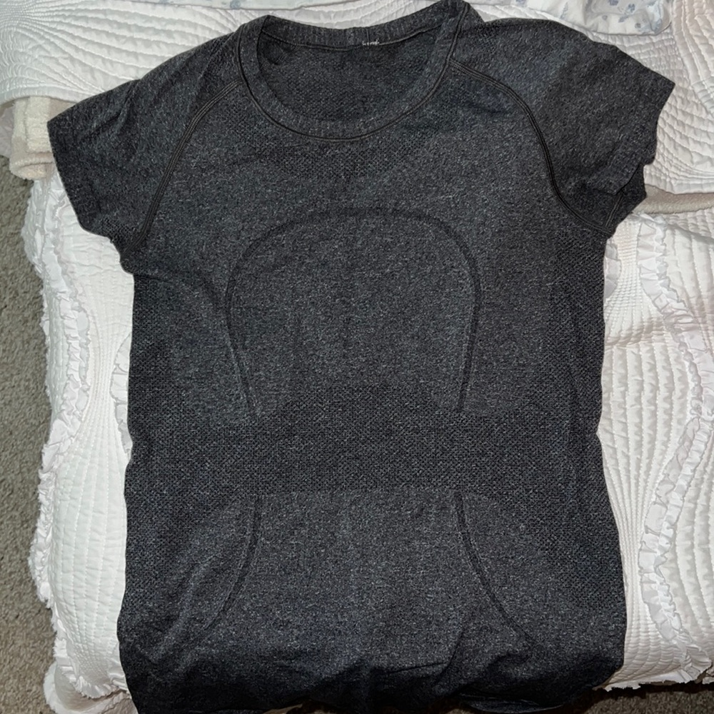 Lululemon swiftly tech